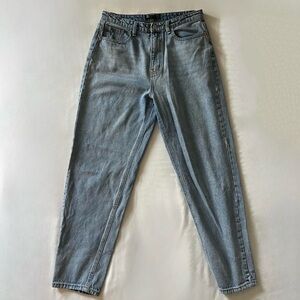 light washed denim blue mom jeans